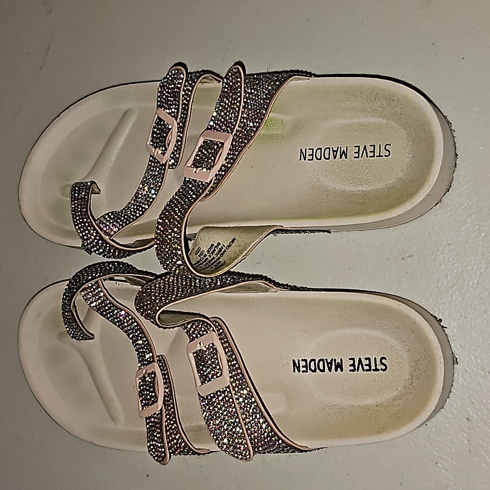 Madden Girl Rhinestone Tempo. Size 4. Light Pink.